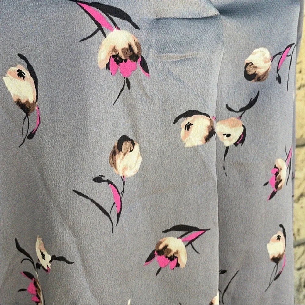 Banana republic v Blouse Floral Gray & Pink Loose fit  Size XS - Picture 5 of 10